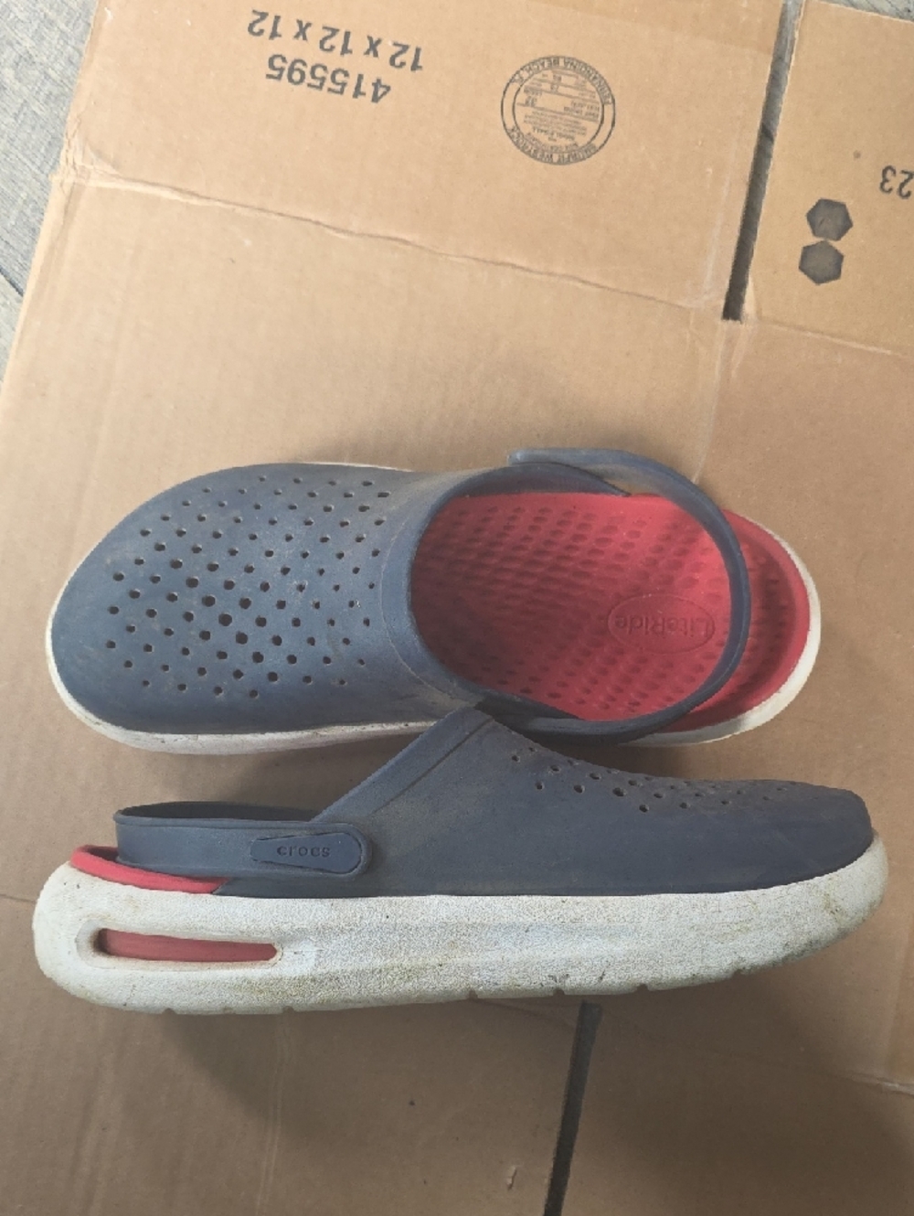 Crocs Clogs - Picture 3 of 3